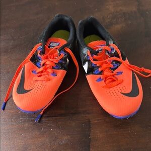 Nike kids Orange and Black Sneakers with Breathable Mesh Sz6